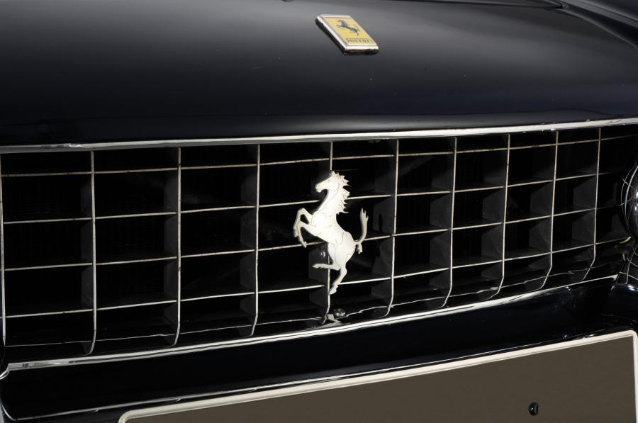  Ferrari 250 GTE 1961 года  (фото 4 из 8)